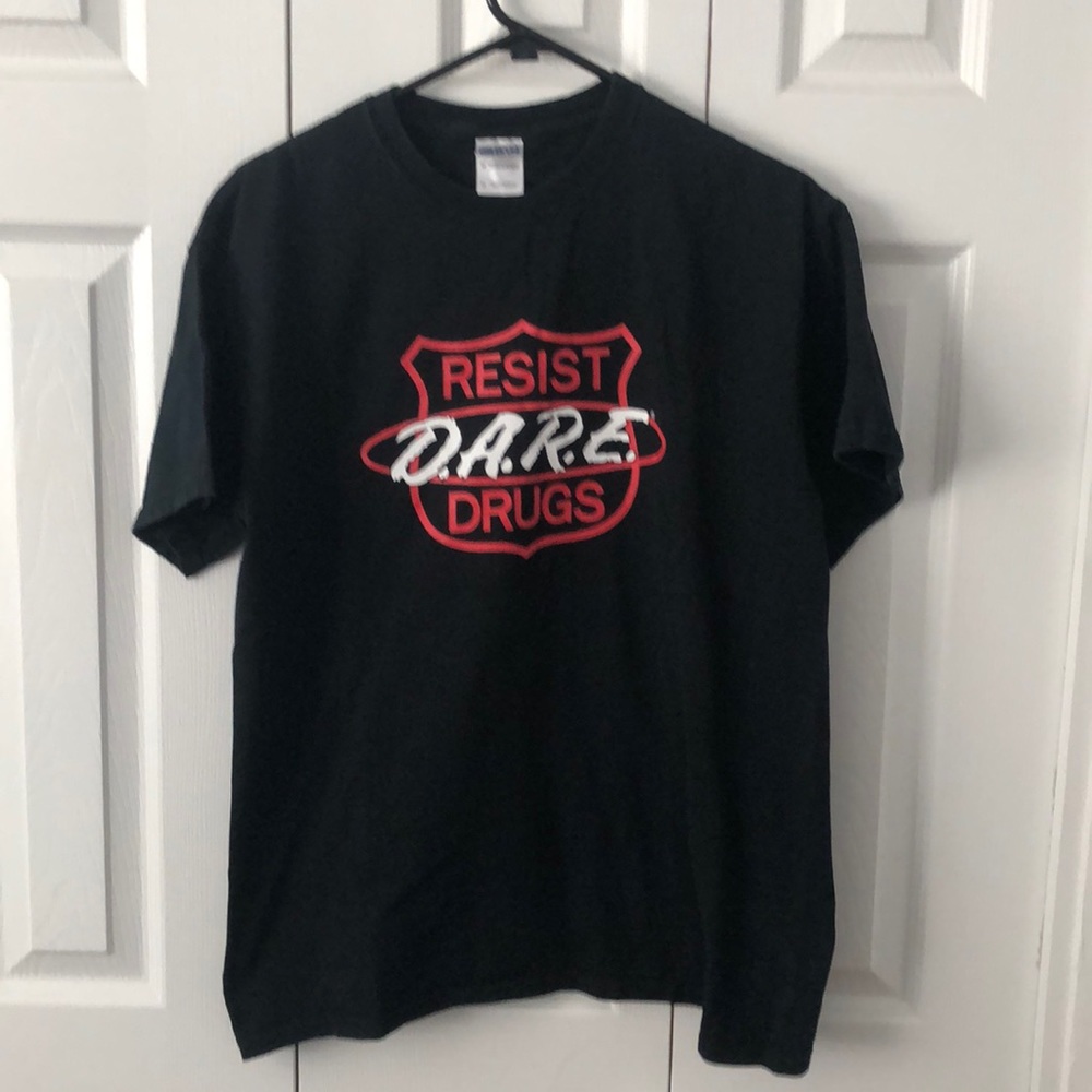 Pre-Owned D.A.R.E T-Shirt Size Medium